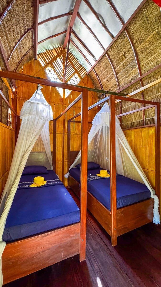 Sten Lodge Spectacular accommodation in cozy jungle huts